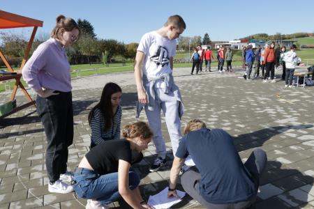 Opazovanje delnega Sončevega mrka v Šalovcih 9